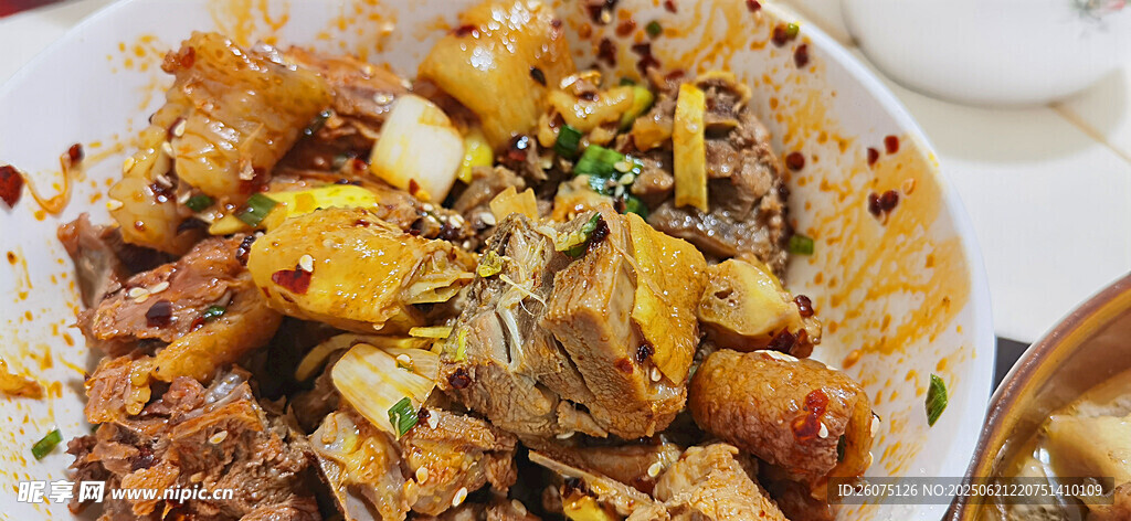 凉拌鸡块