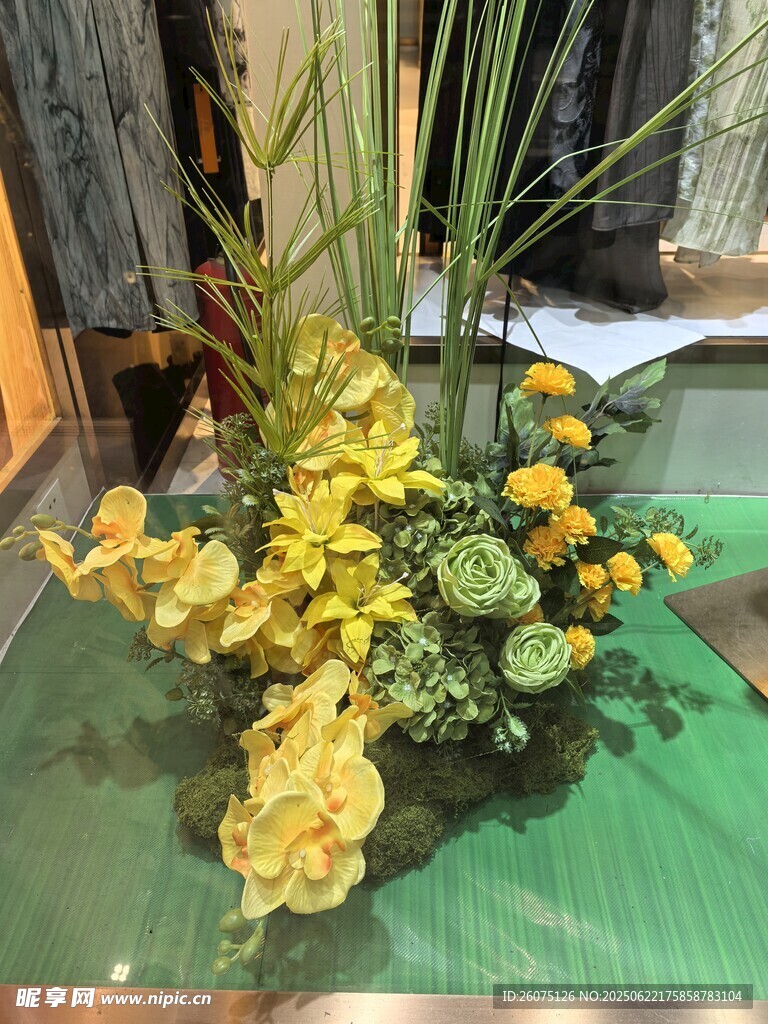 精致花卉绿植组合摆件