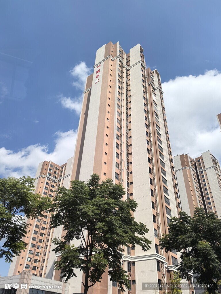 高层住宅楼景观