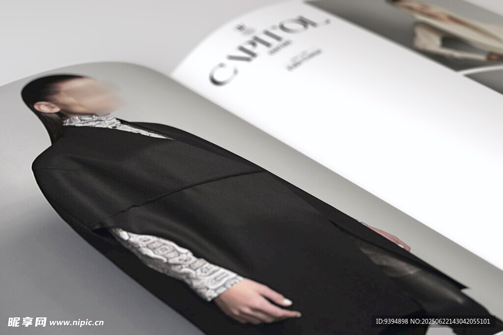 时尚杂志展示样机素材贴图