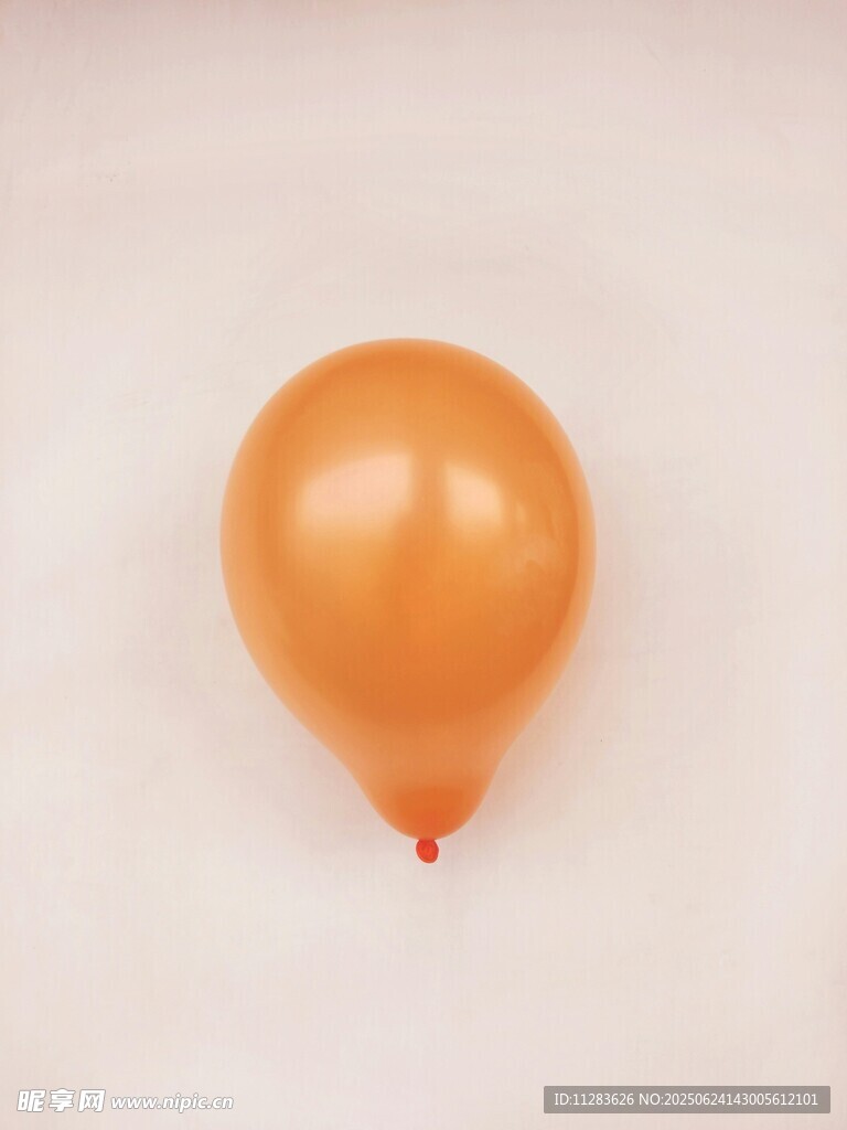 橙色气球特写