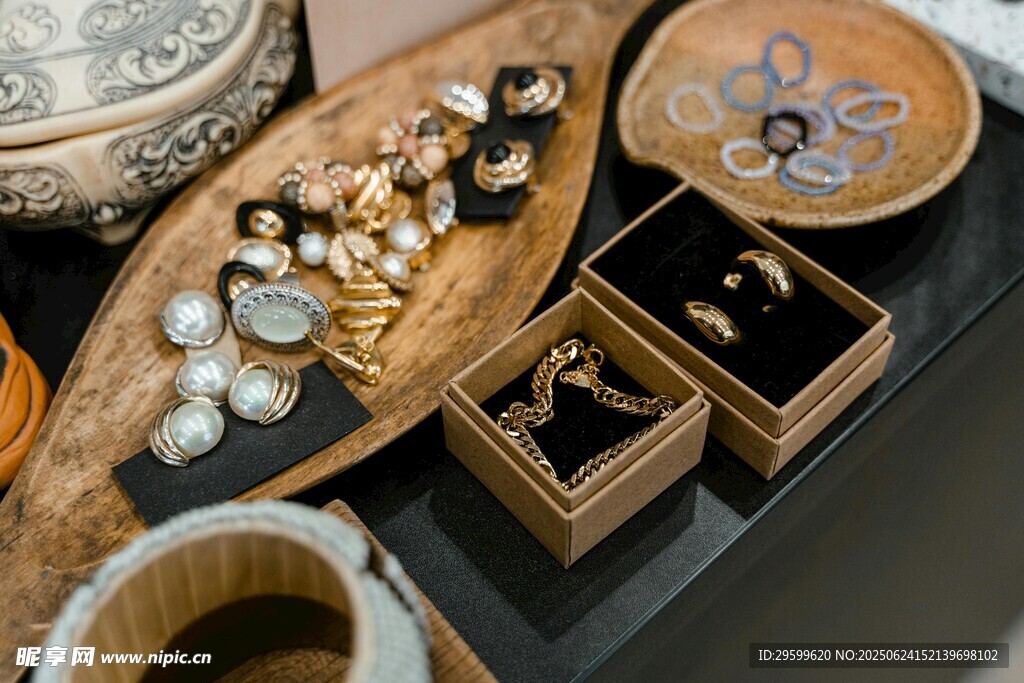 精美首饰陈列展示