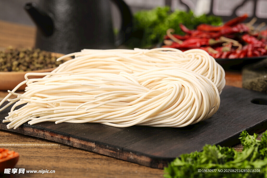 新鲜手工面条