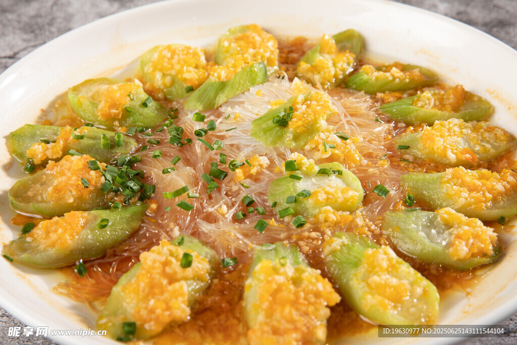 蒜蓉粉丝蒸丝瓜