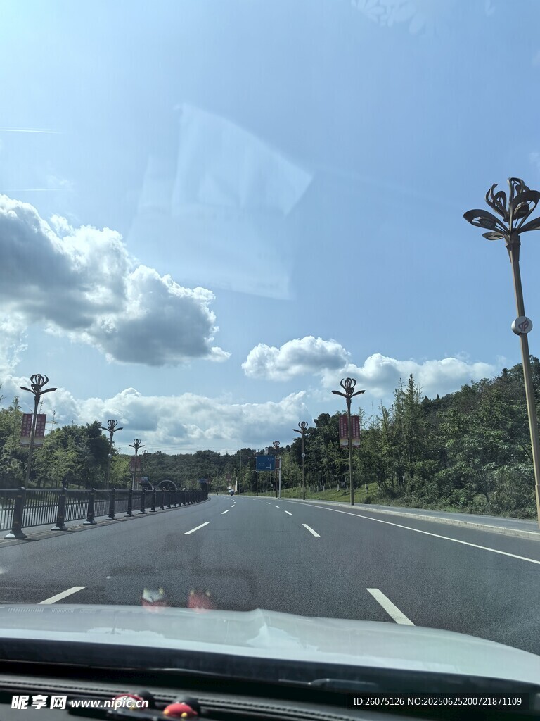 公路行车视角风景