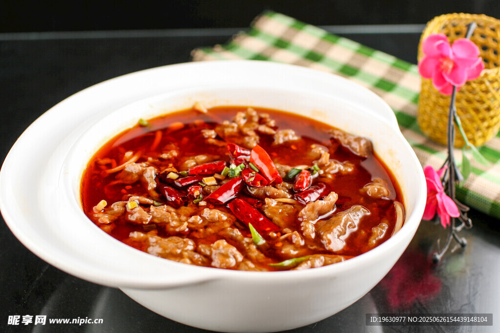 香辣红油水煮肉片