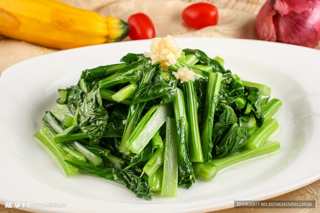 一盘鲜嫩的清炒菜心
