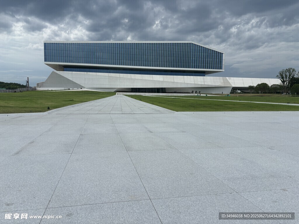 现代风格建筑外观