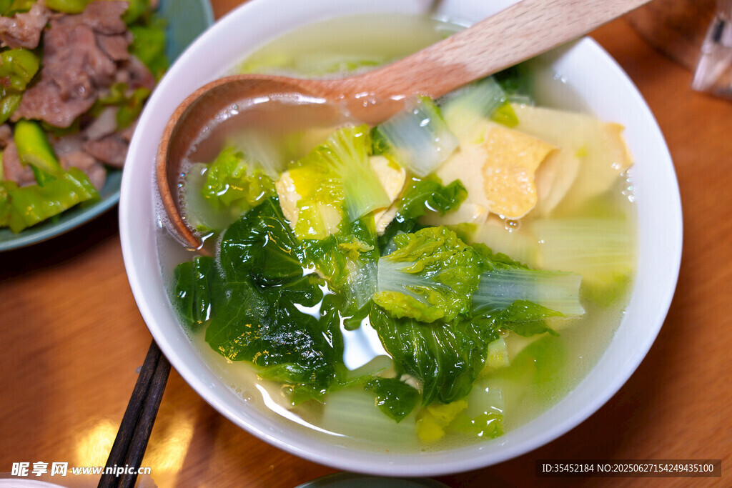 青菜豆腐蛋花汤