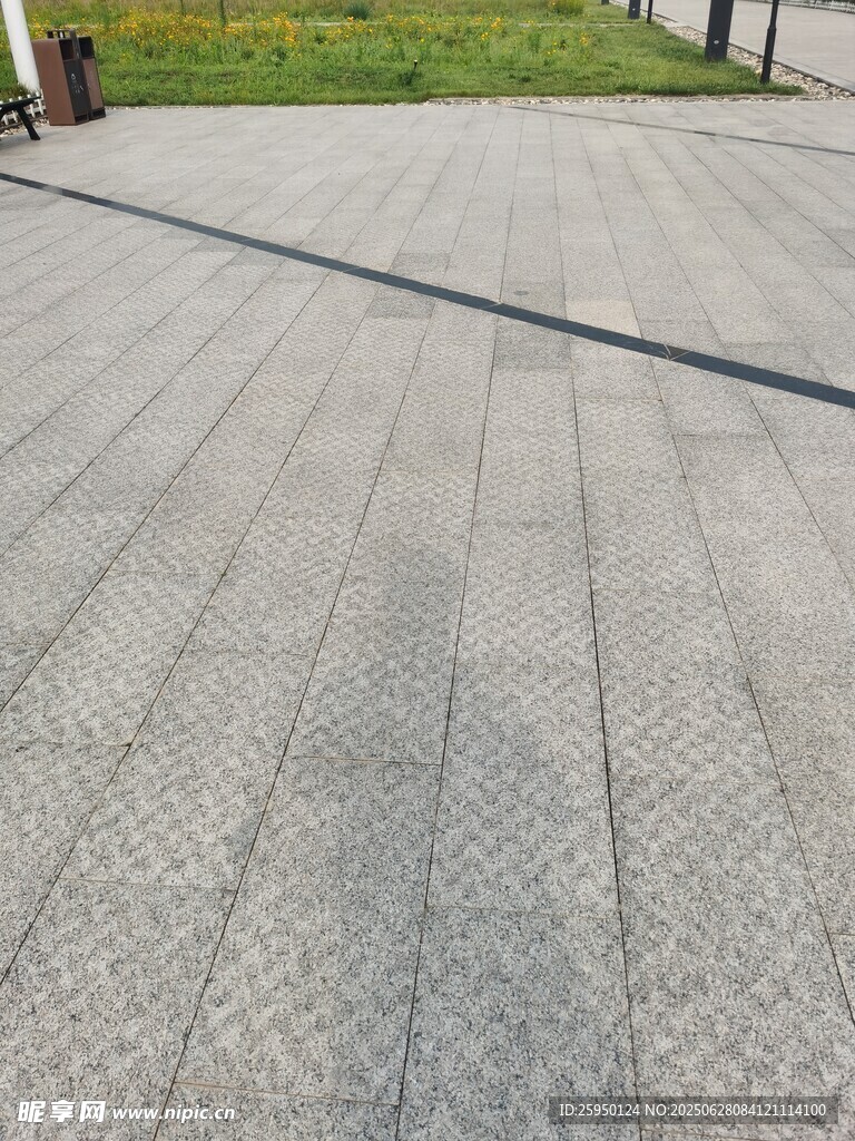 户外灰色纹理砖石地面