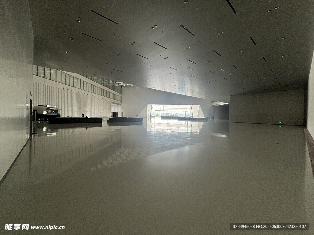 空旷现代室内空间场景
