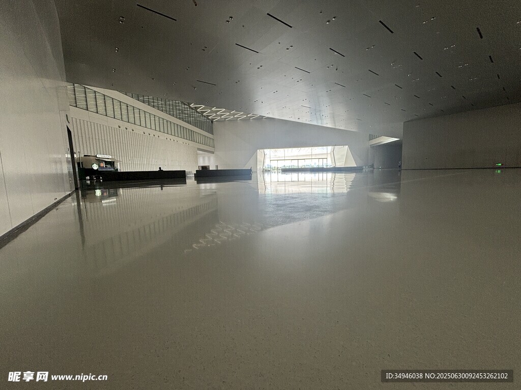 空旷现代室内空间场景