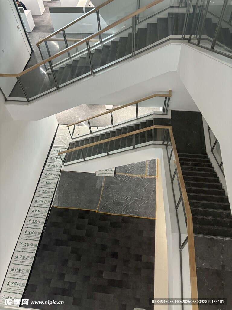 现代室内楼梯设计展示