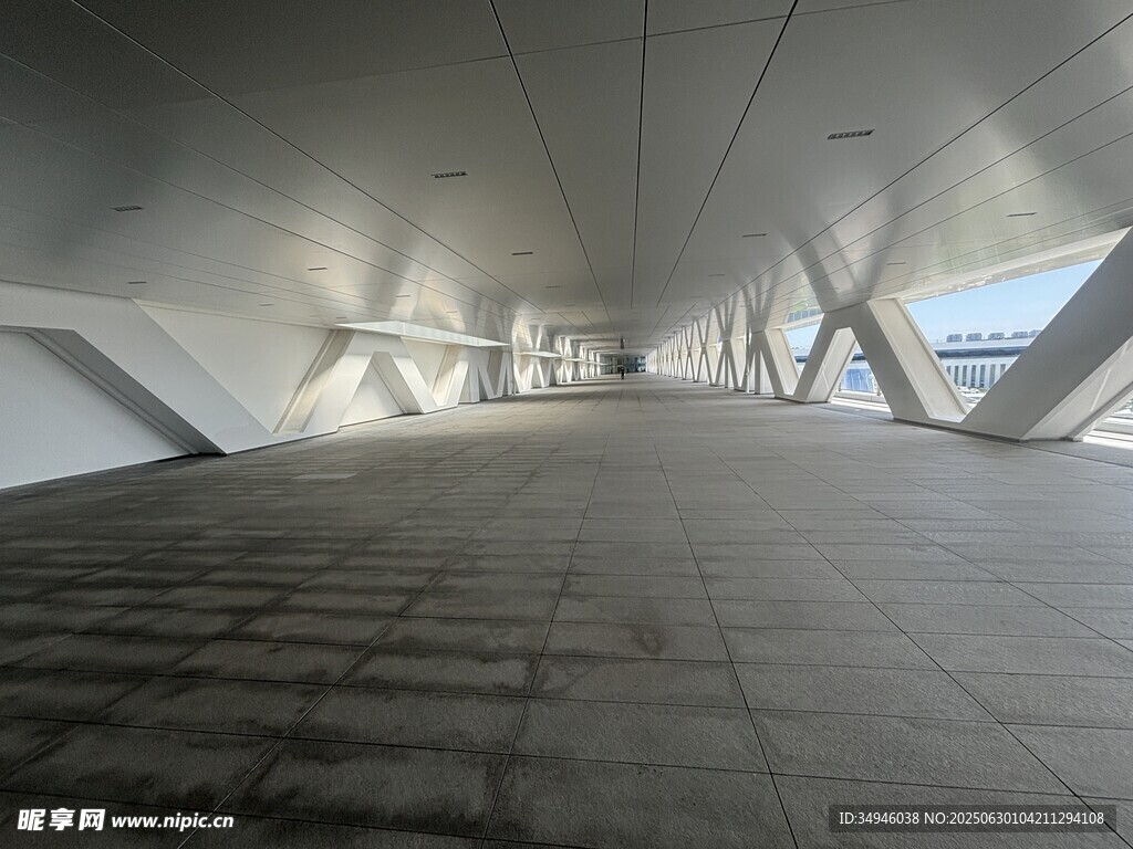 现代风格建筑内部空间