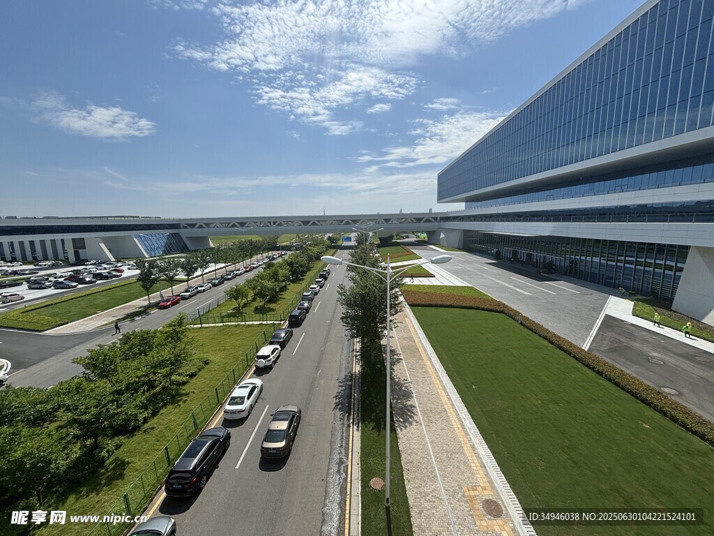 现代城市道路与建筑景观