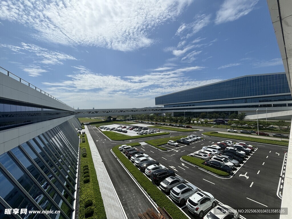 现代办公区全景俯瞰