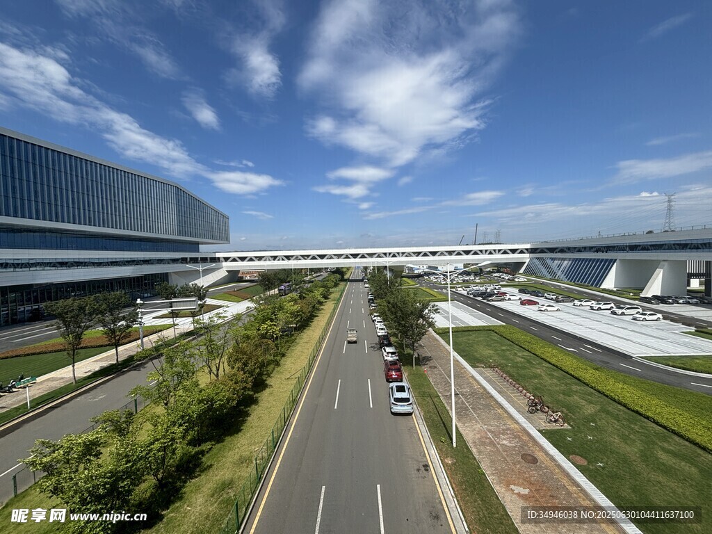 现代城市道路与建筑景观