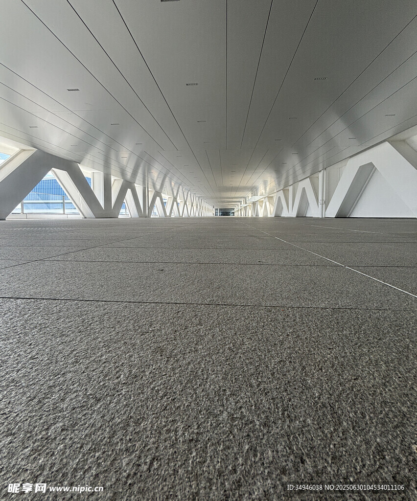 现代空旷室内空间场景