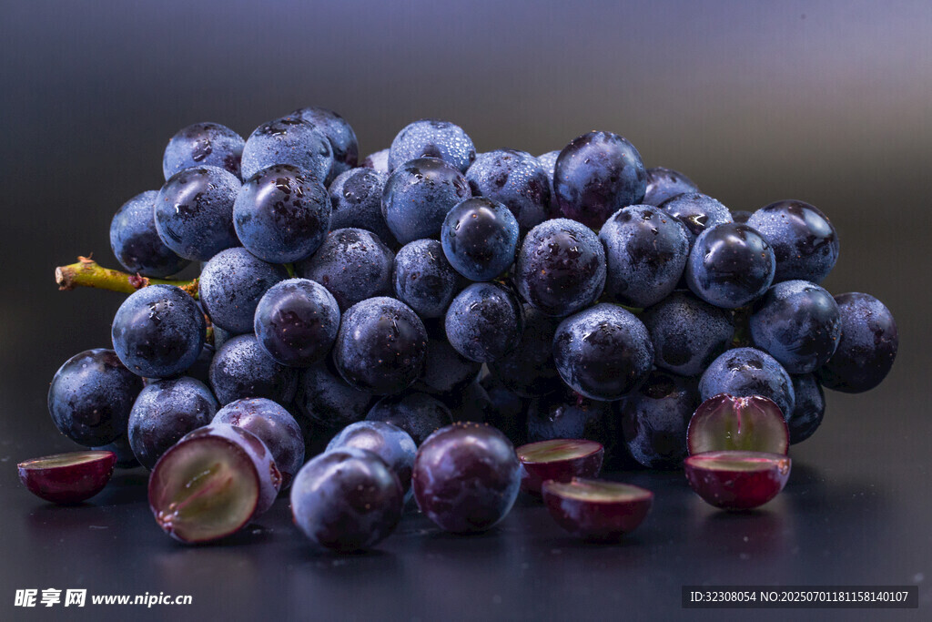 紫葡萄堆叠 
