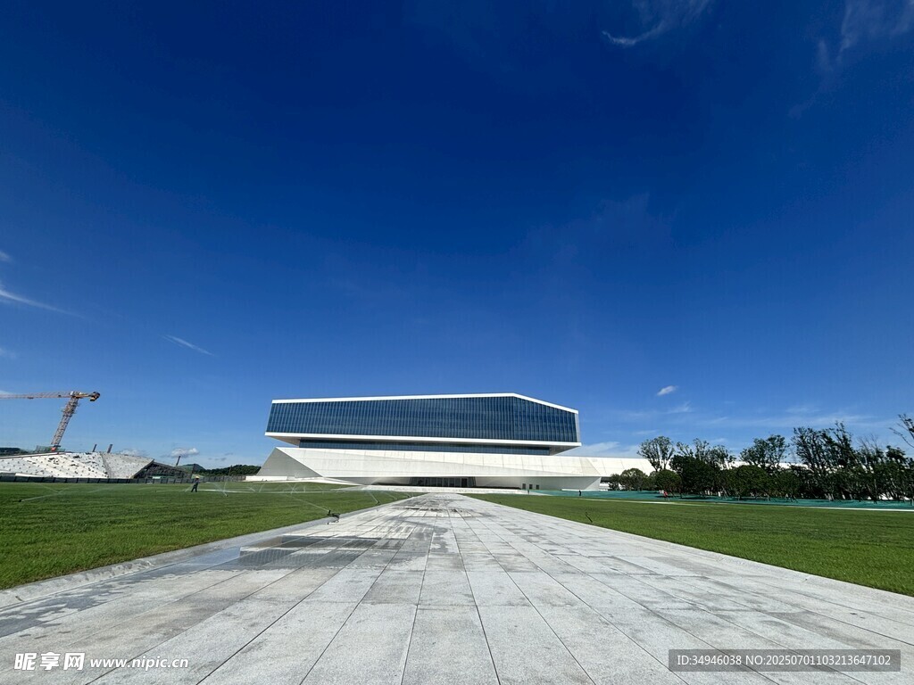 现代风格建筑外观