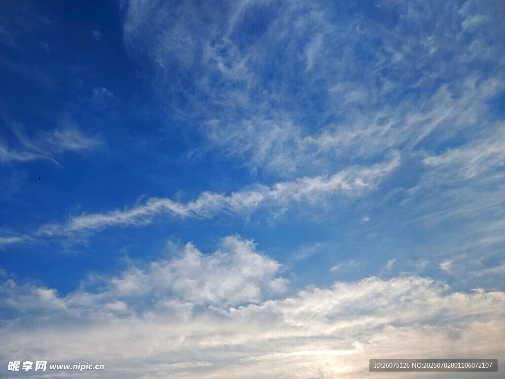 蓝天白云美景