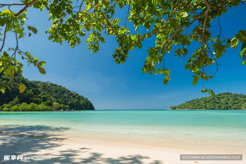 美丽海岛沙滩海景风光