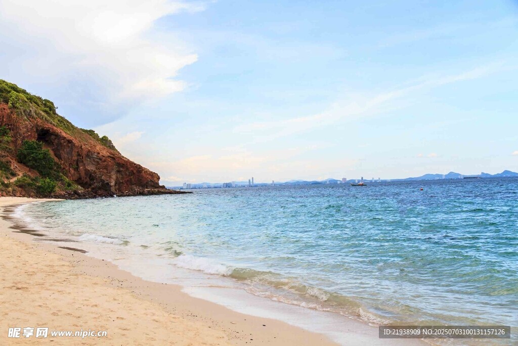 美丽海滨沙滩风景