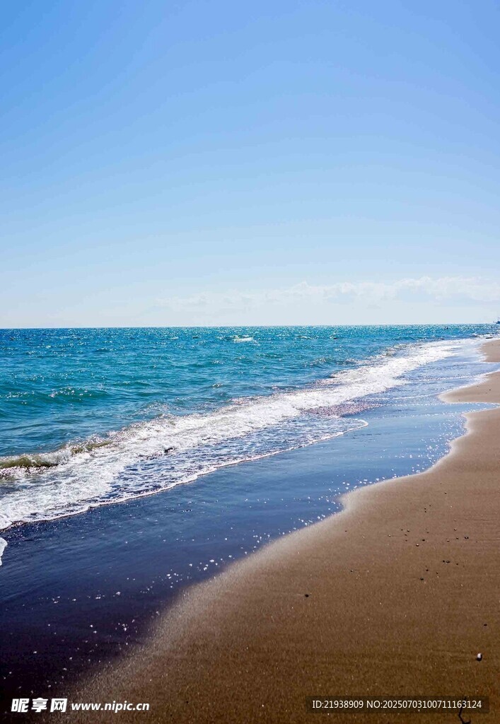 美丽海滨沙滩景色