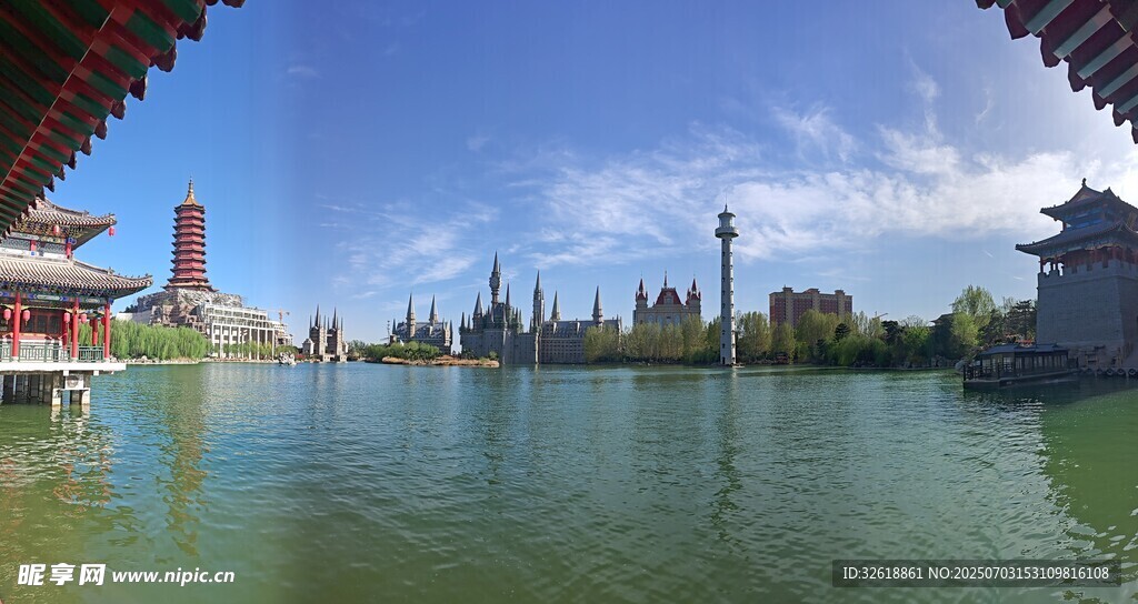 古风湖畔美景