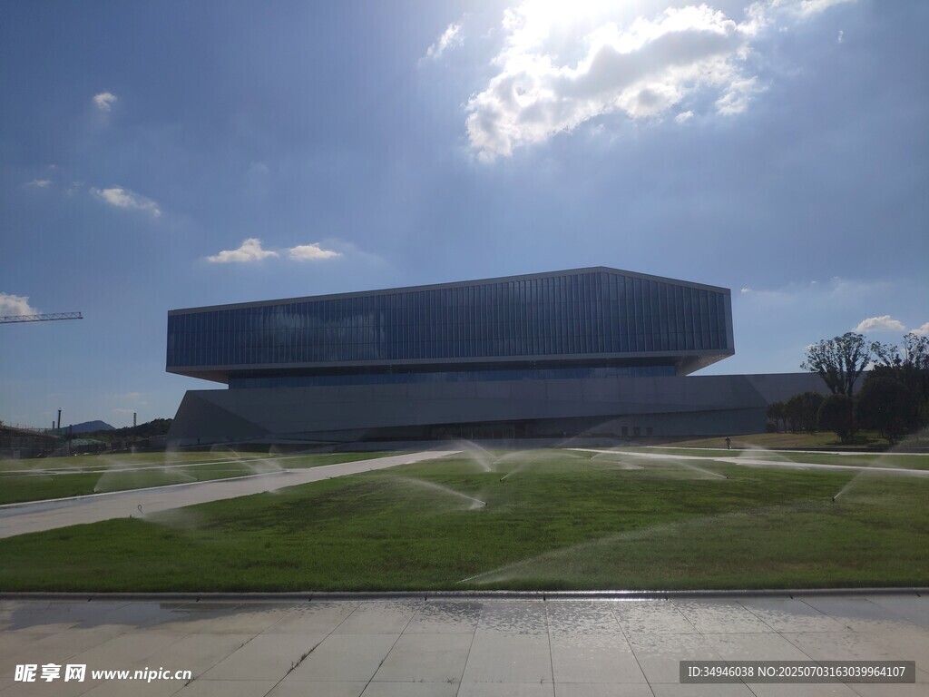 现代风格建筑外观