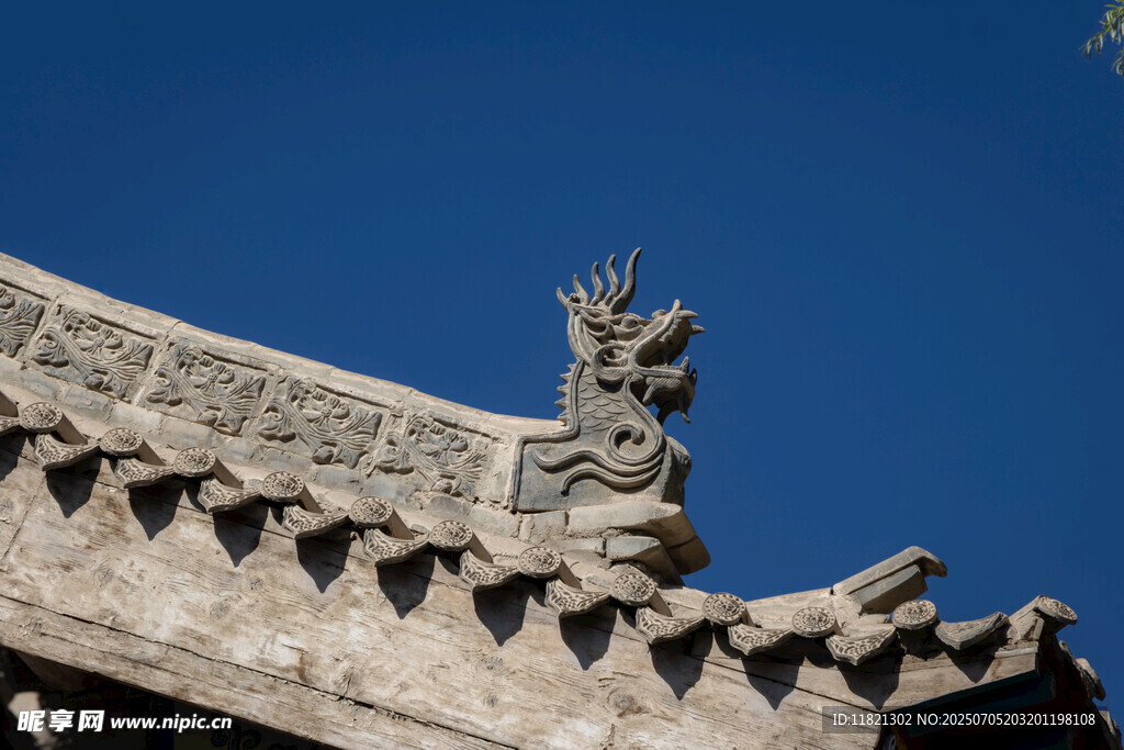 古建筑屋脊上的精美神兽