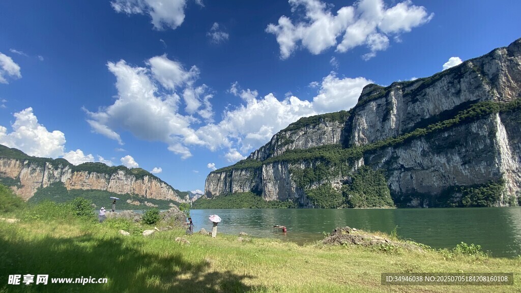 壮丽山水间的自然美景
