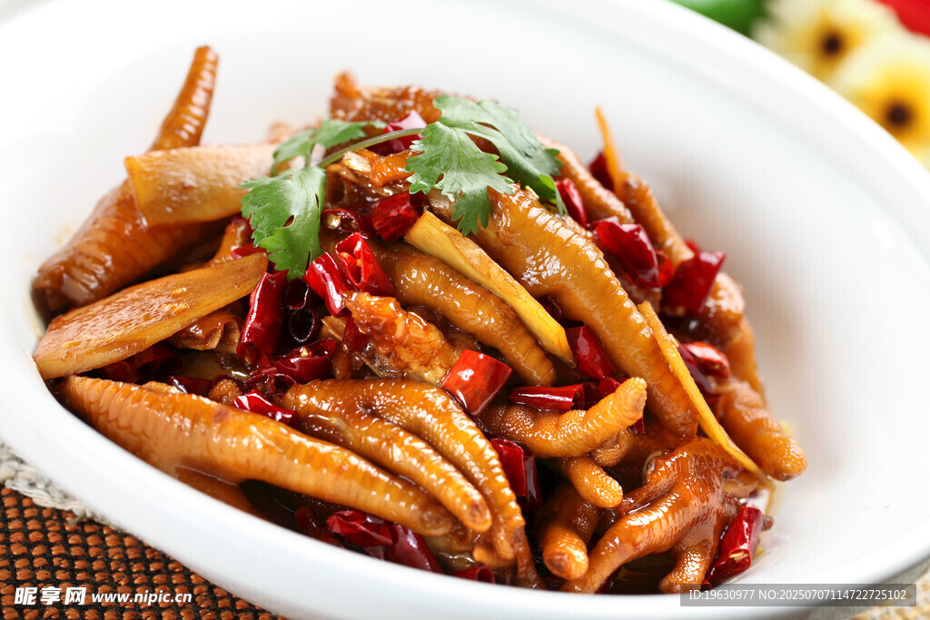 香辣美味的凤爪