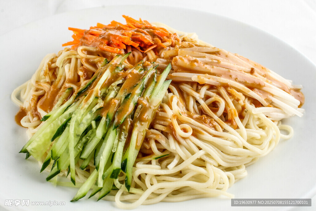 美味凉拌鸡丝面
