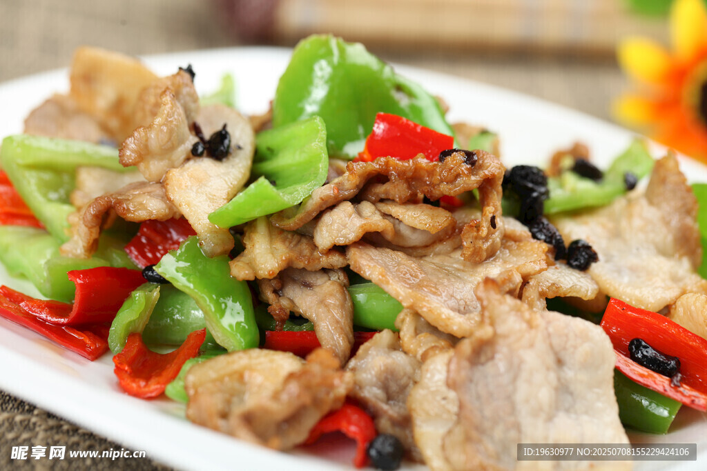 青椒炒肉片美食特写