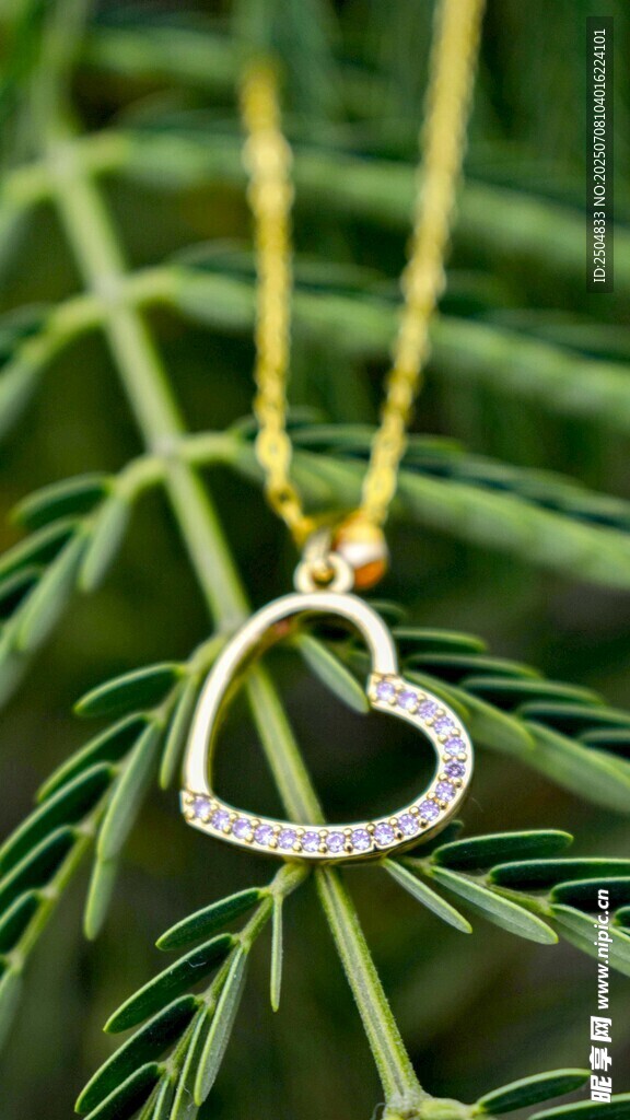 心形钻石项链 闪耀精致