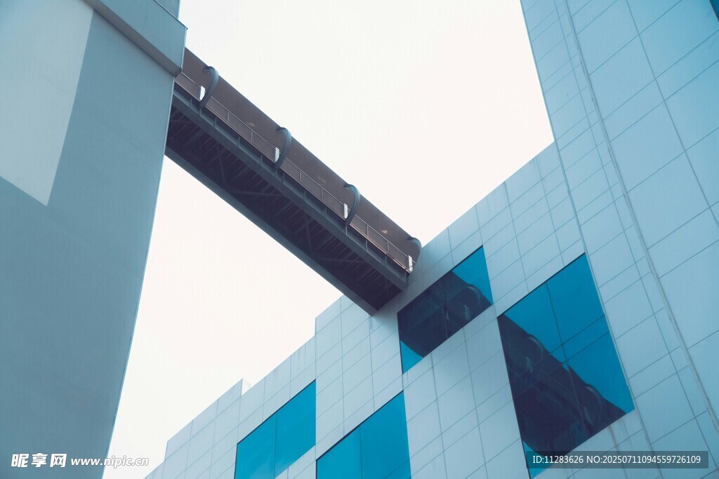 现代建筑空中连廊景观