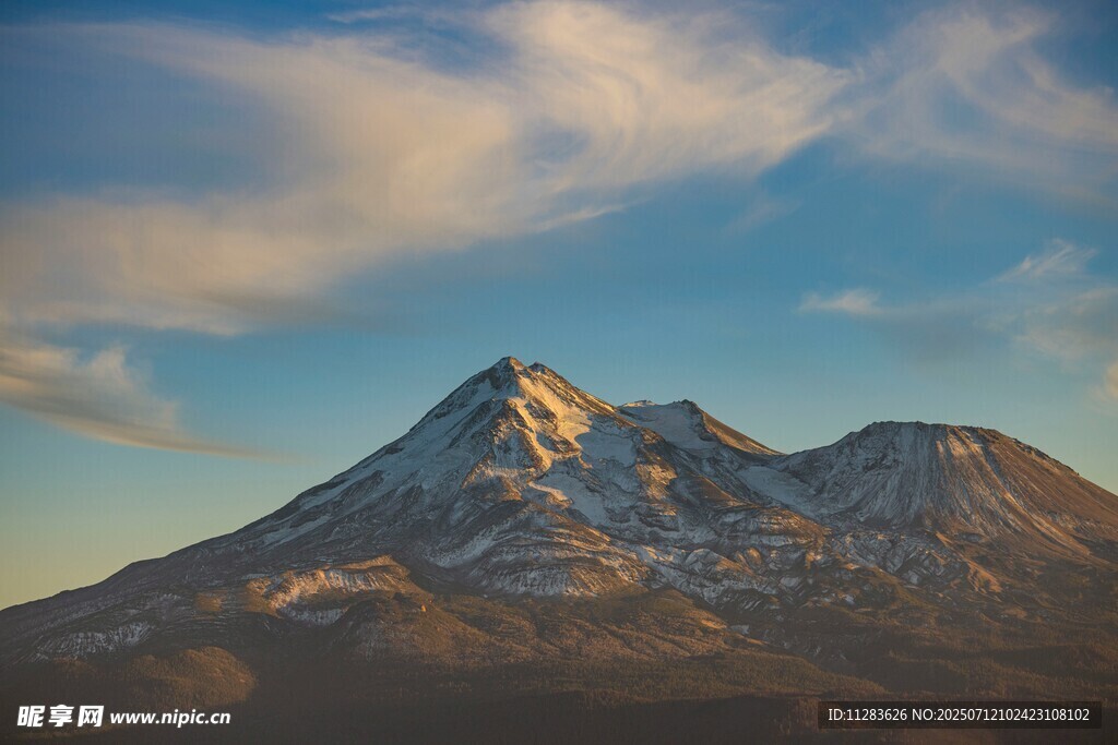 壮丽雪山美景