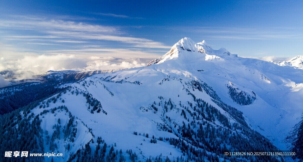 壮丽雪山美景