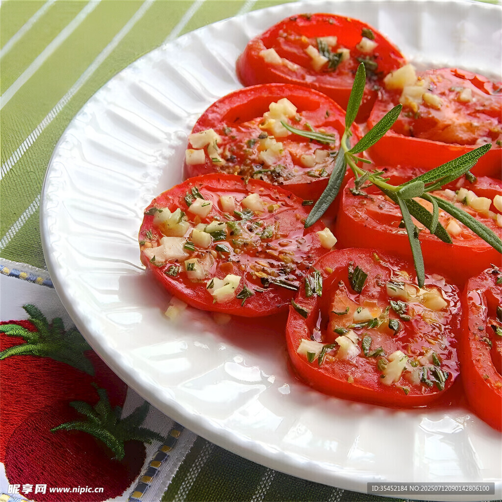 烤番茄配香草