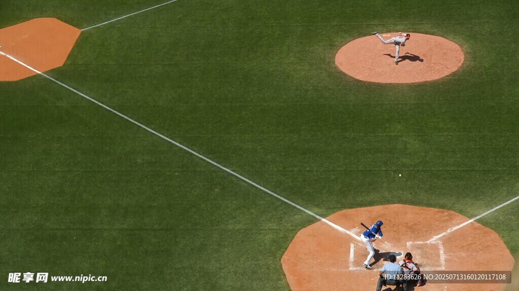 棒球比赛中的精彩瞬间