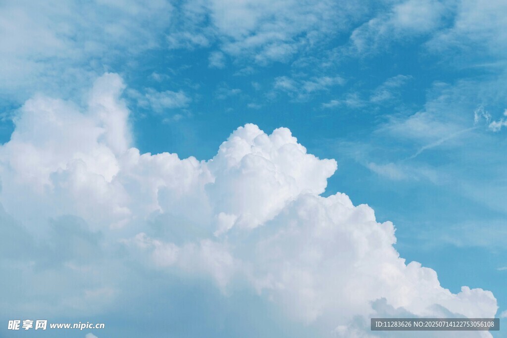 蓝天白云美景