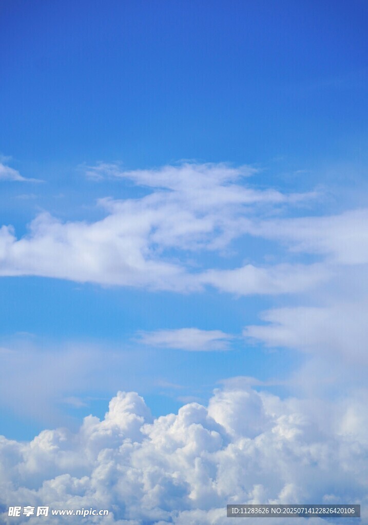 蓝天白云美景