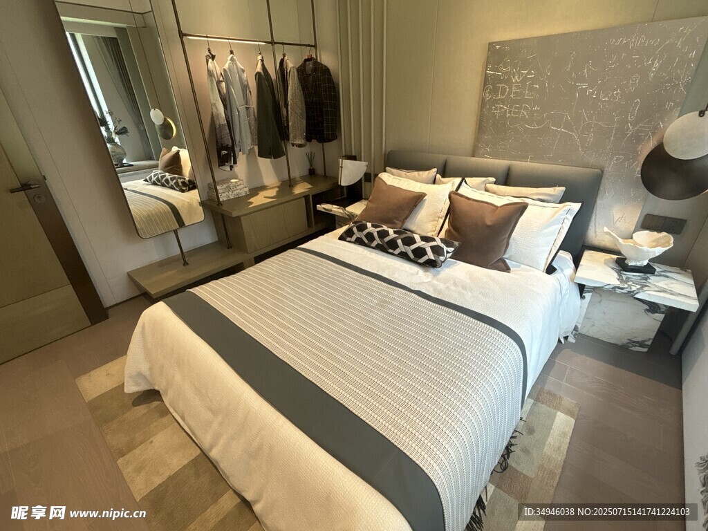 现代简约风格温馨卧室