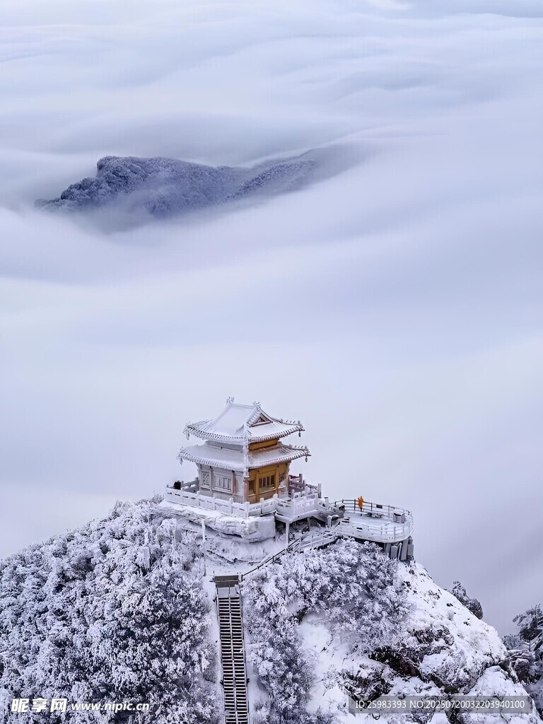 雪山古建筑