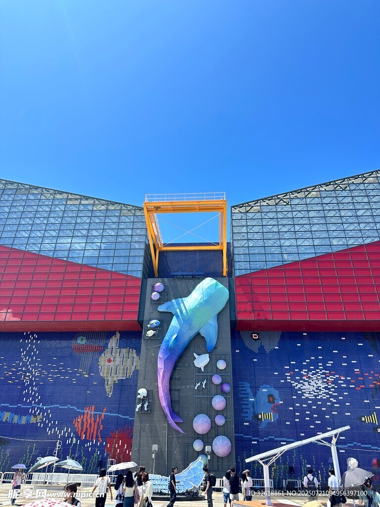 梦幻海豚主题建筑外观