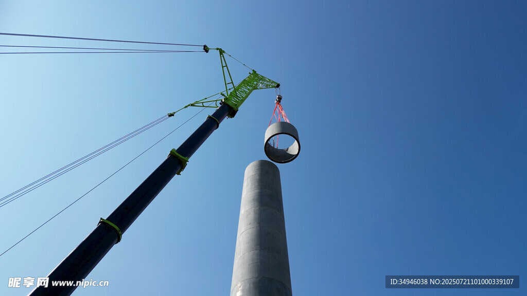 起重机吊装高耸圆柱形物体