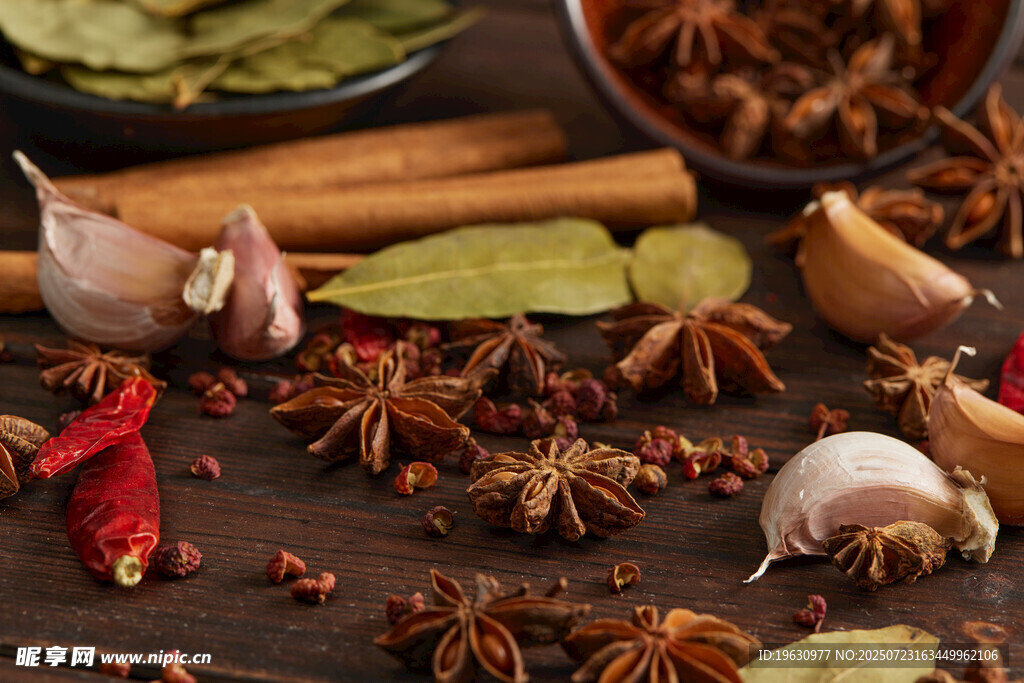 多样香料摆拍展示