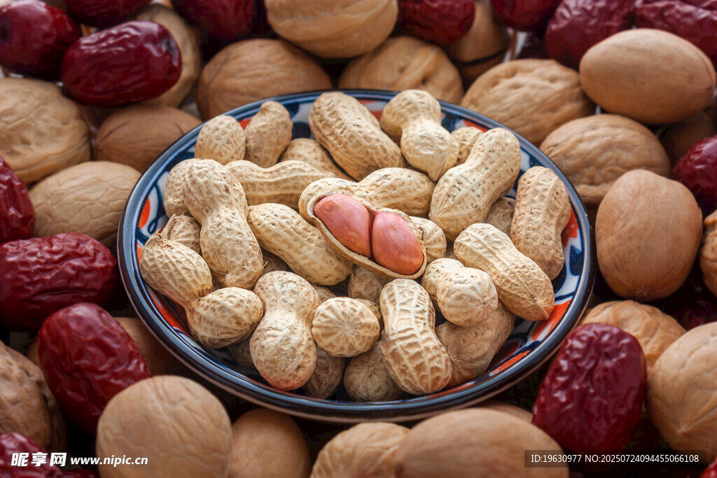 花生红枣干果
