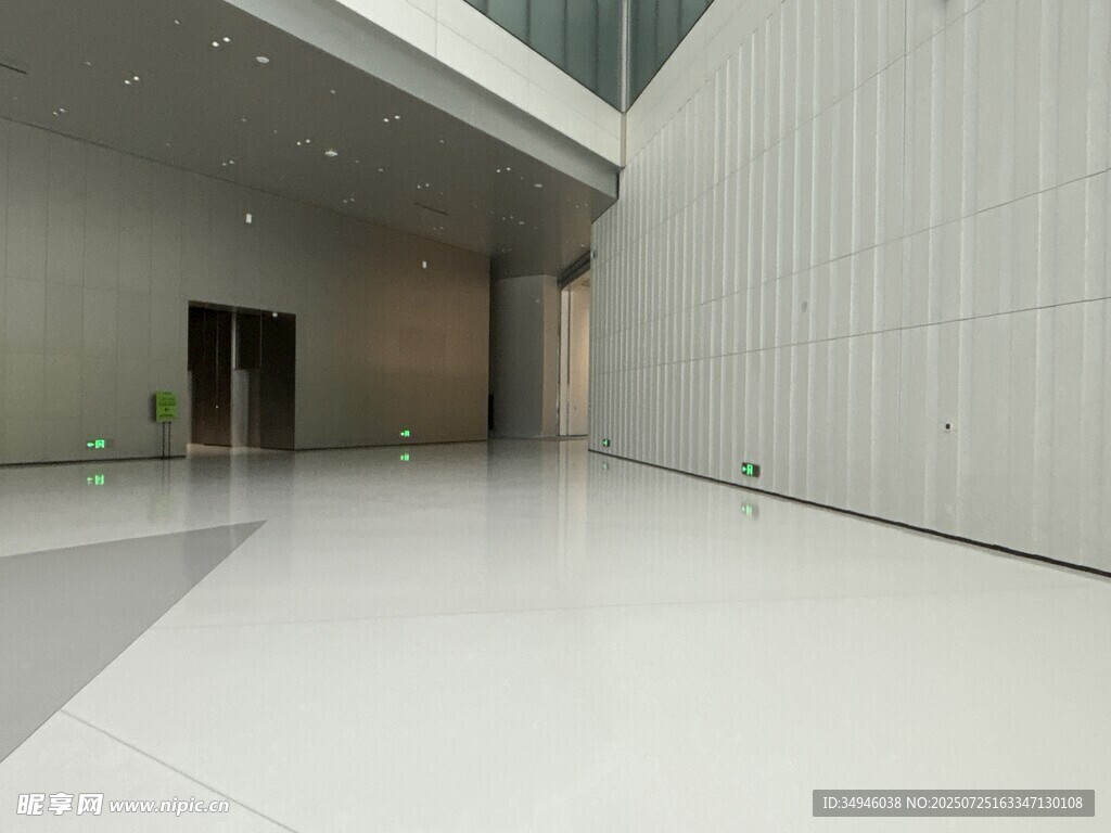 现代空旷室内空间场景